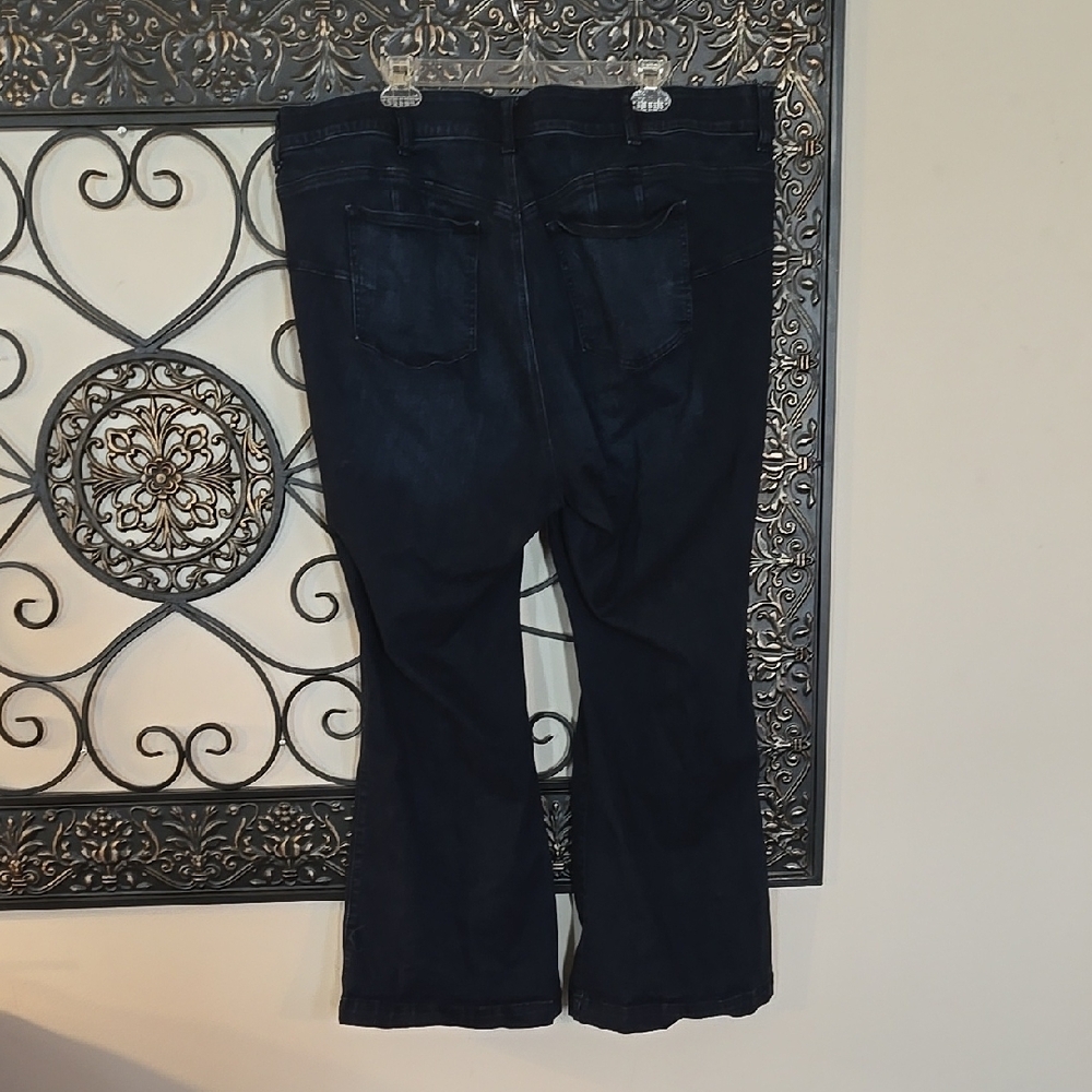 Women's Boot Cut Blue Jeans 24 SHORT Like New - Picture 3 of 3